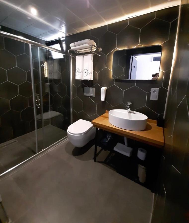 8 Rooms Hotel Gallipolli Exteriör bild
